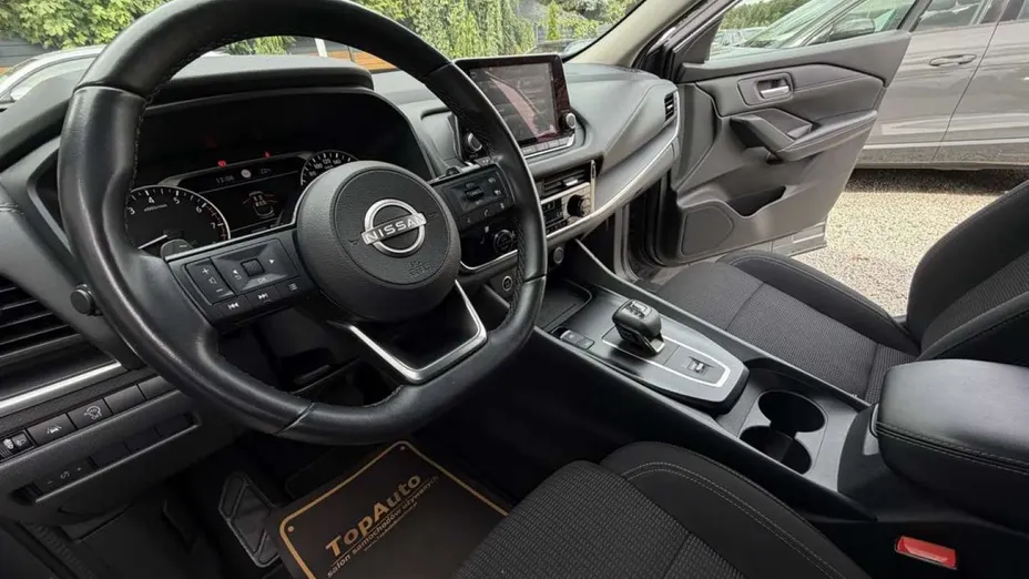 NISSAN Qashqai -