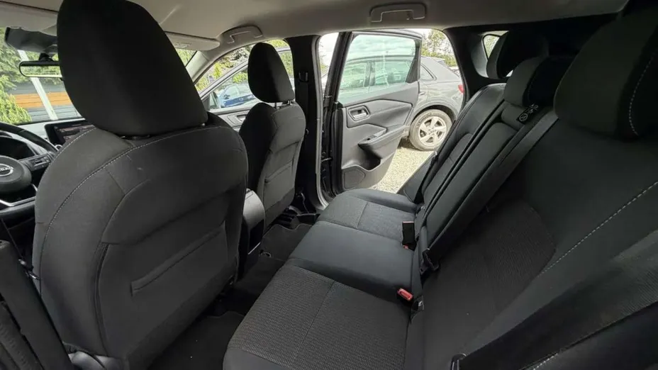 NISSAN Qashqai -