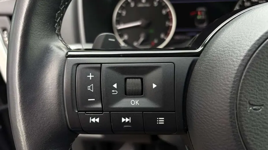 NISSAN Qashqai -