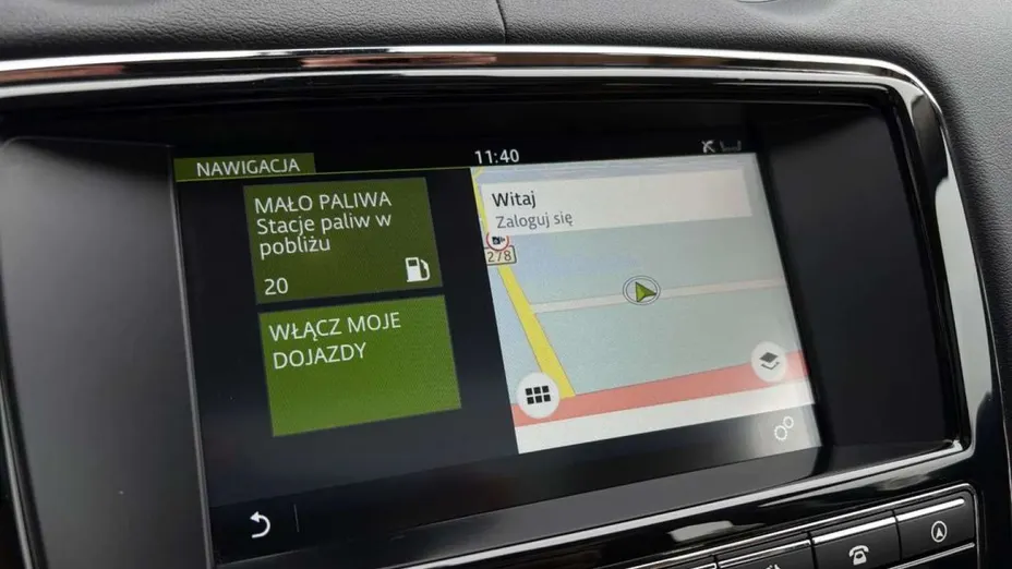 JAGUAR XJ -