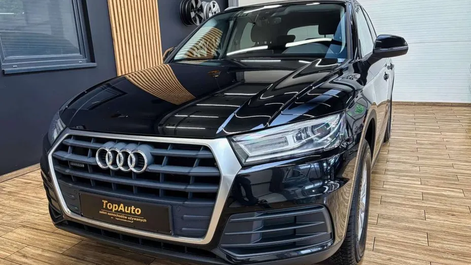 AUDI Q5 -
