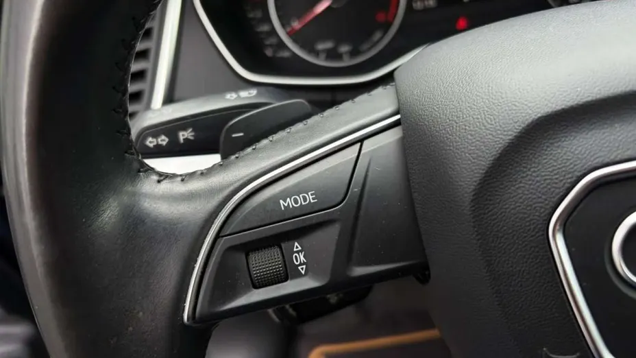 AUDI Q5 -
