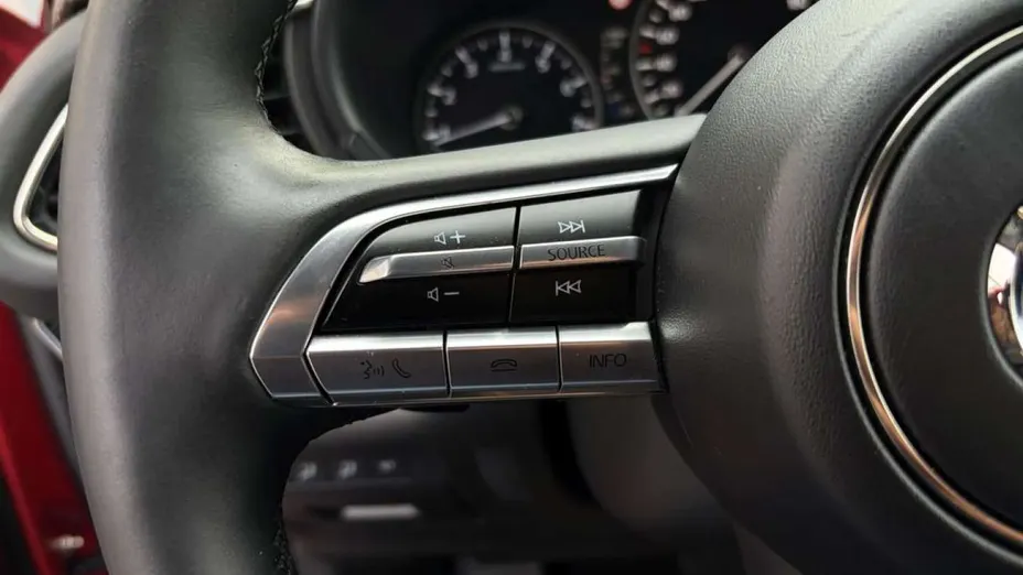 MAZDA CX-30 -