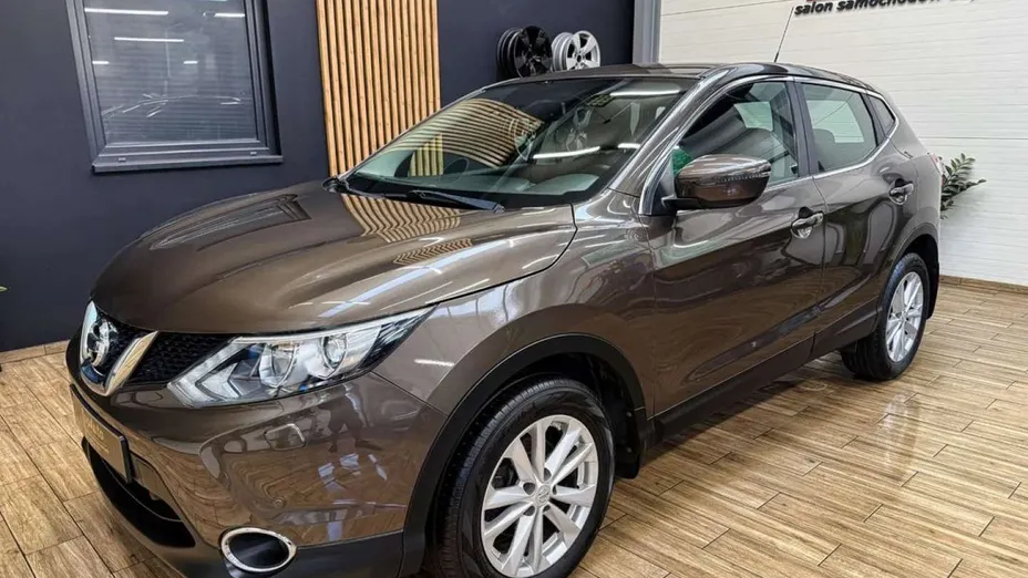 NISSAN Qashqai -