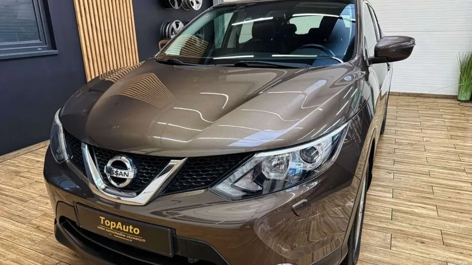 NISSAN Qashqai -