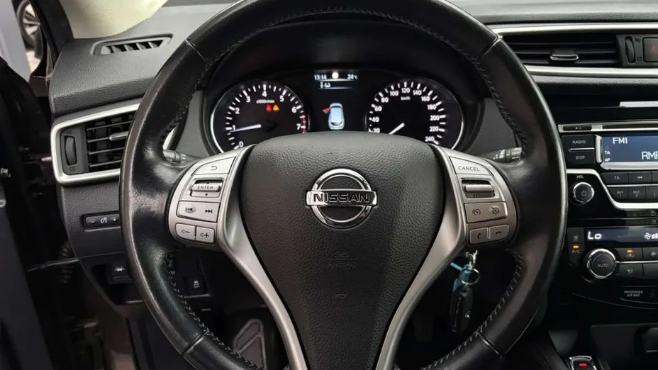 NISSAN Qashqai -