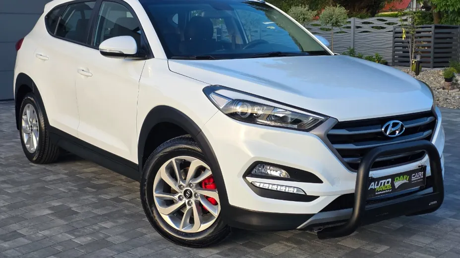 HYUNDAI Tucson -