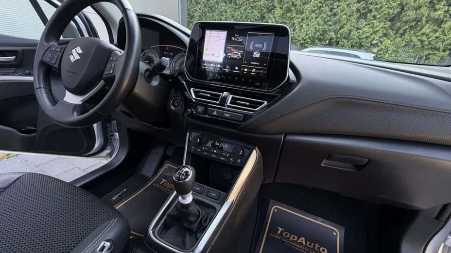 SUZUKI SX4 -