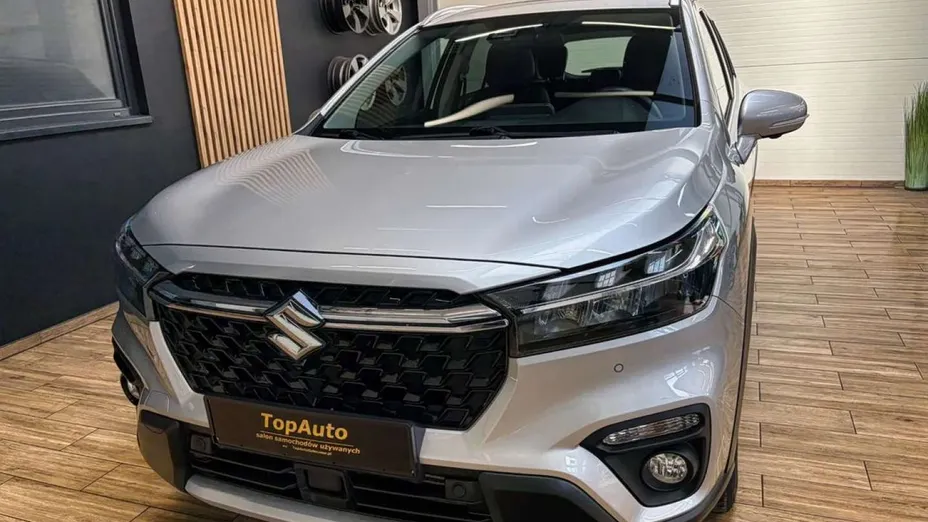 SUZUKI SX4 -
