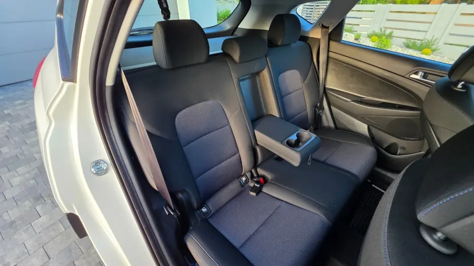 HYUNDAI Tucson -