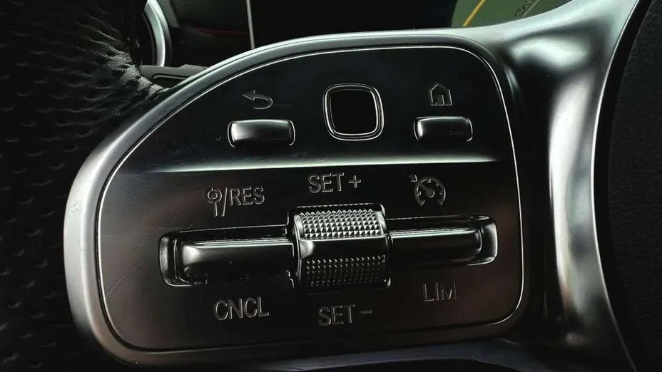 MERCEDES-BENZ A Klasa -