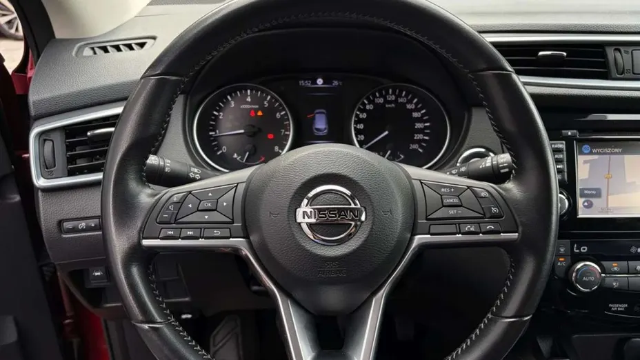NISSAN Qashqai -