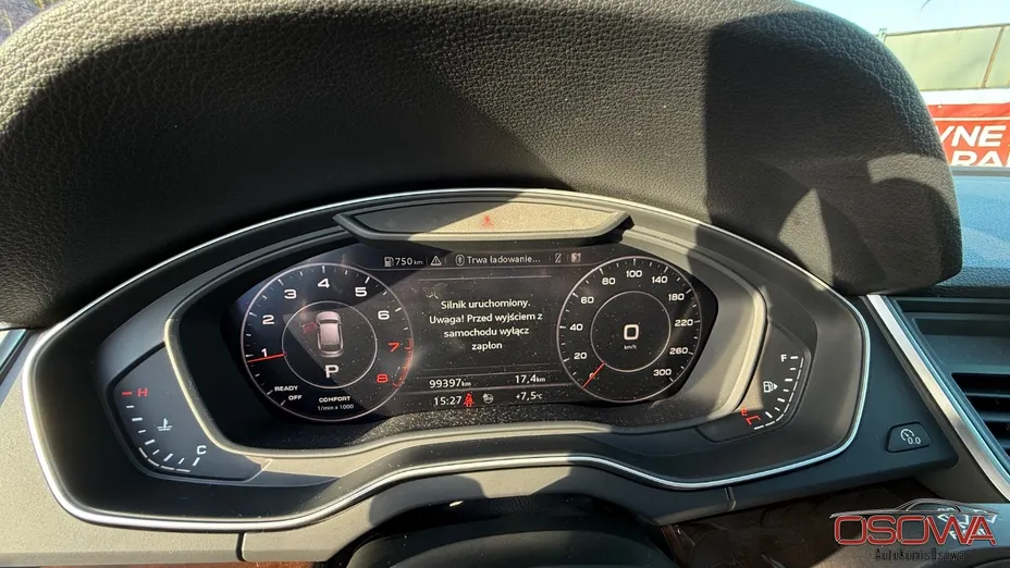 AUDI Q5 -