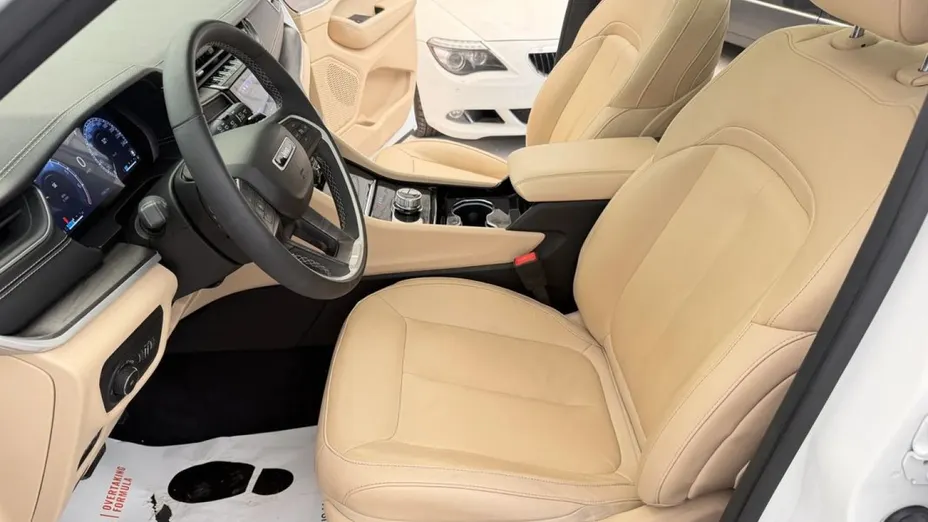 JEEP Grand Cherokee -