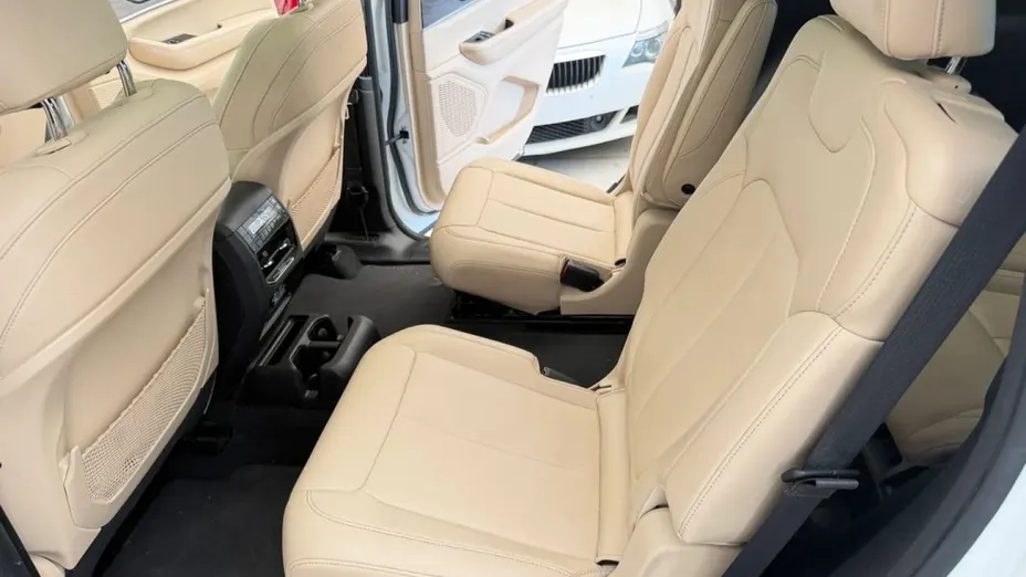JEEP Grand Cherokee -