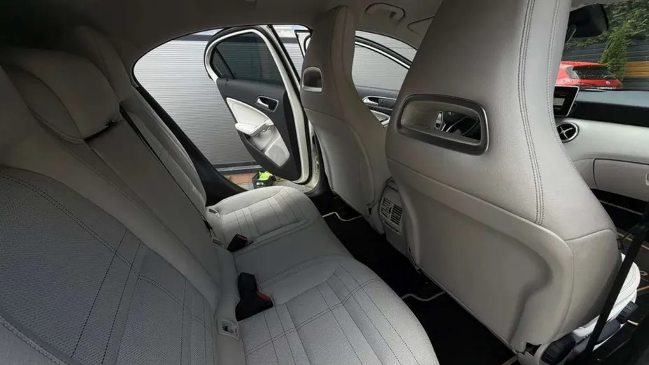 MERCEDES-BENZ A Klasa -