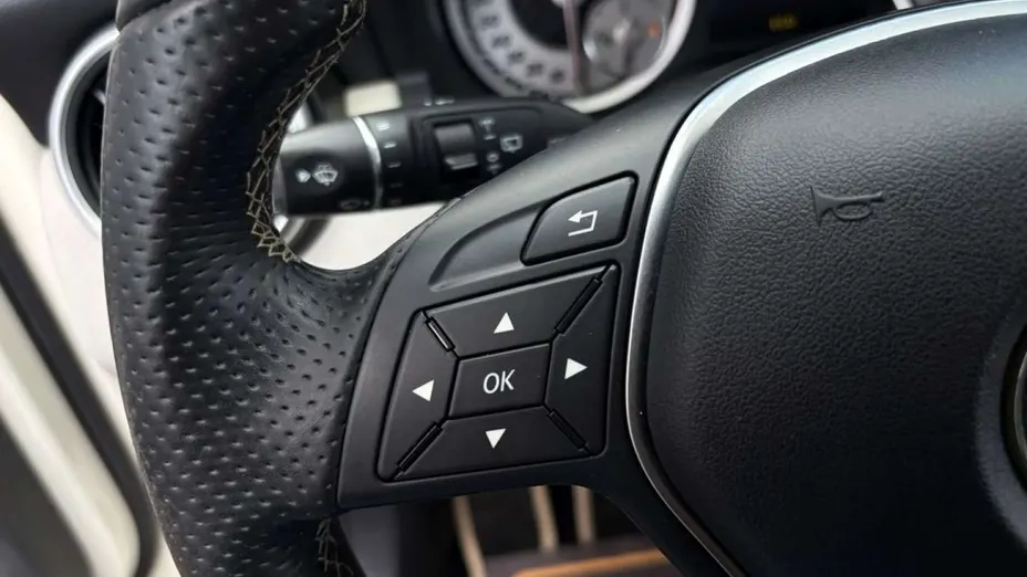 MERCEDES-BENZ A Klasa -