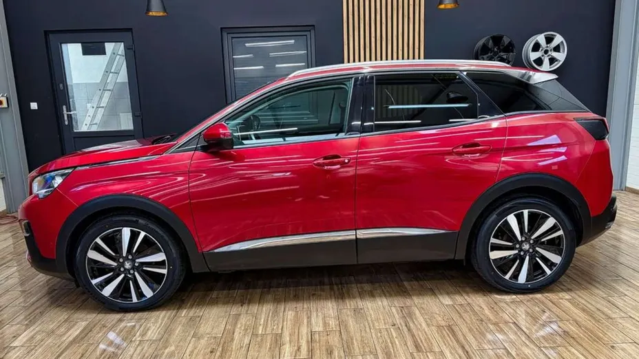 PEUGEOT 3008 -