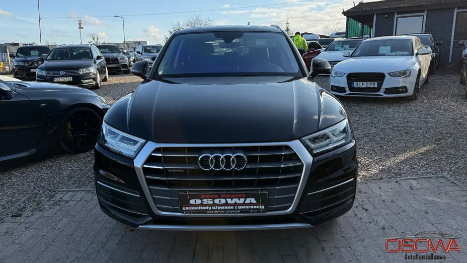 AUDI Q5 -