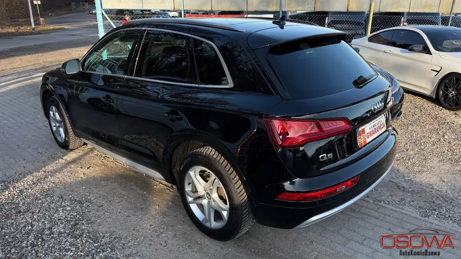 AUDI Q5 -