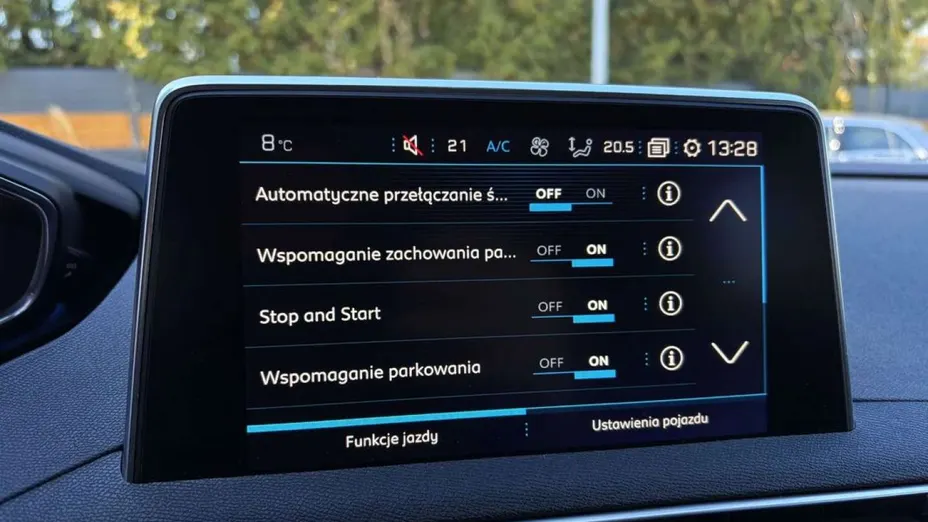 PEUGEOT 3008 -