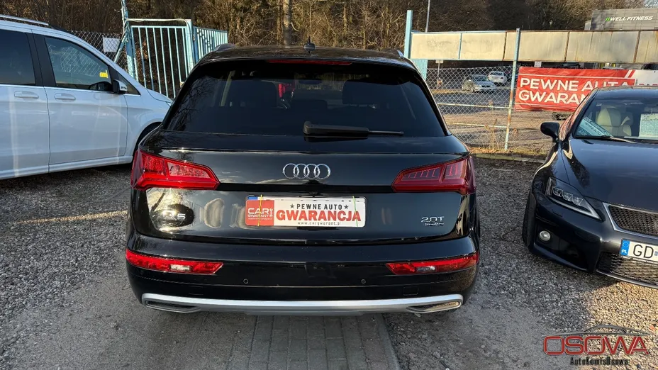 AUDI Q5 -