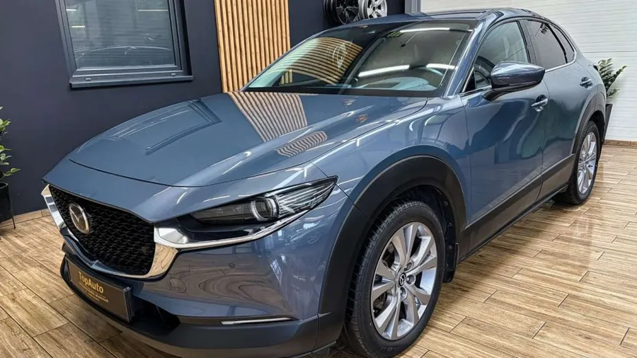 MAZDA CX-30 -