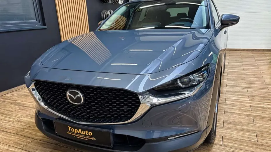 MAZDA CX-30 -