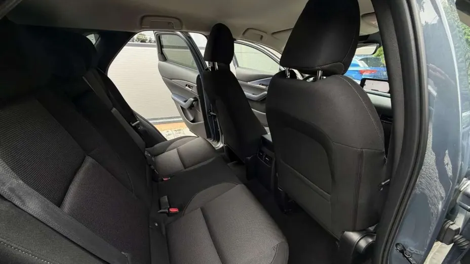 MAZDA CX-30 -
