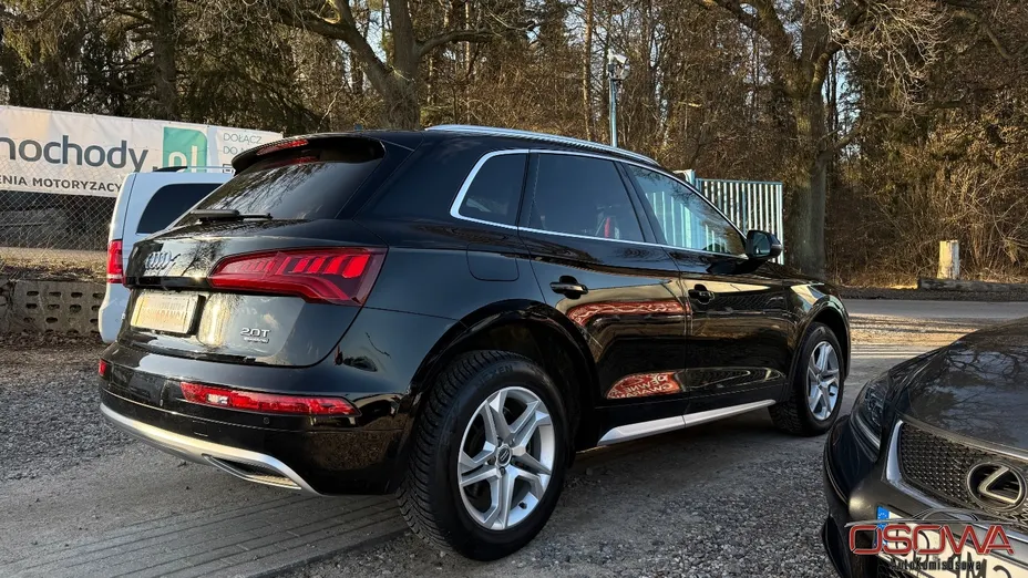 AUDI Q5 -