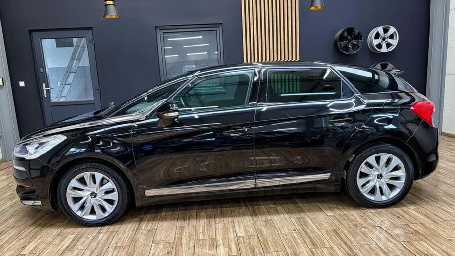 CITROEN DS5 -