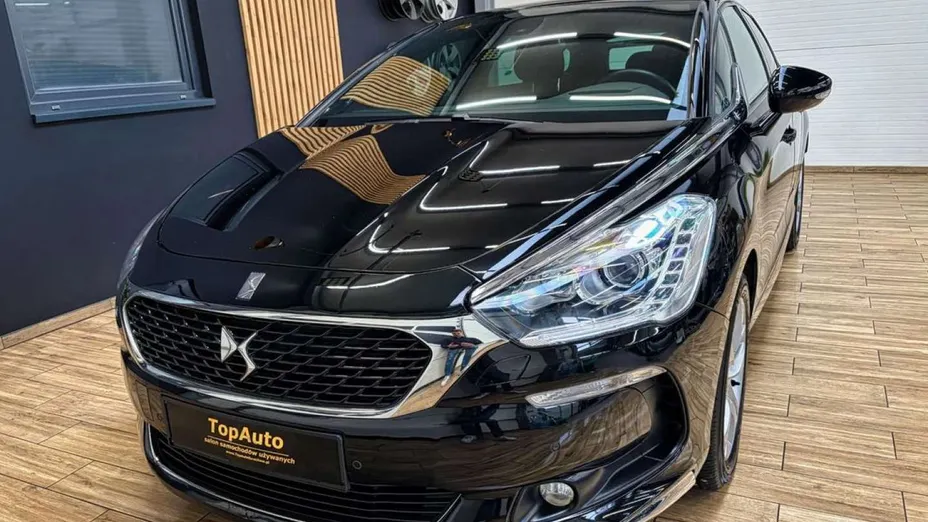 CITROEN DS5 -