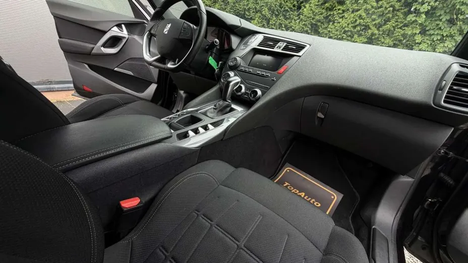 CITROEN DS5 -
