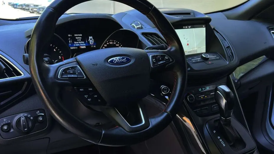 FORD Kuga -