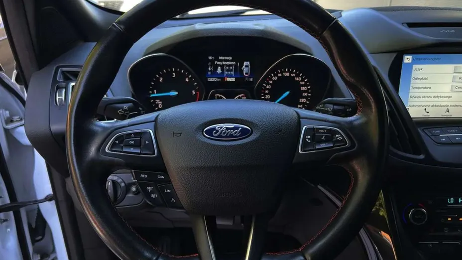 FORD Kuga -