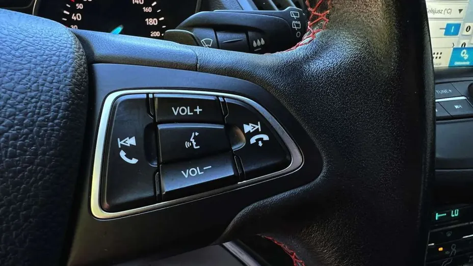 FORD Kuga -