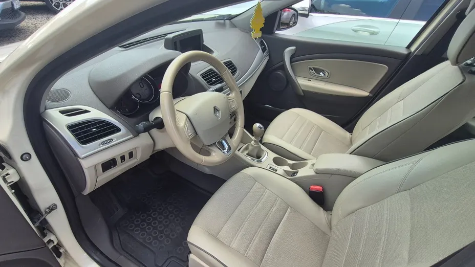 RENAULT Fluence -