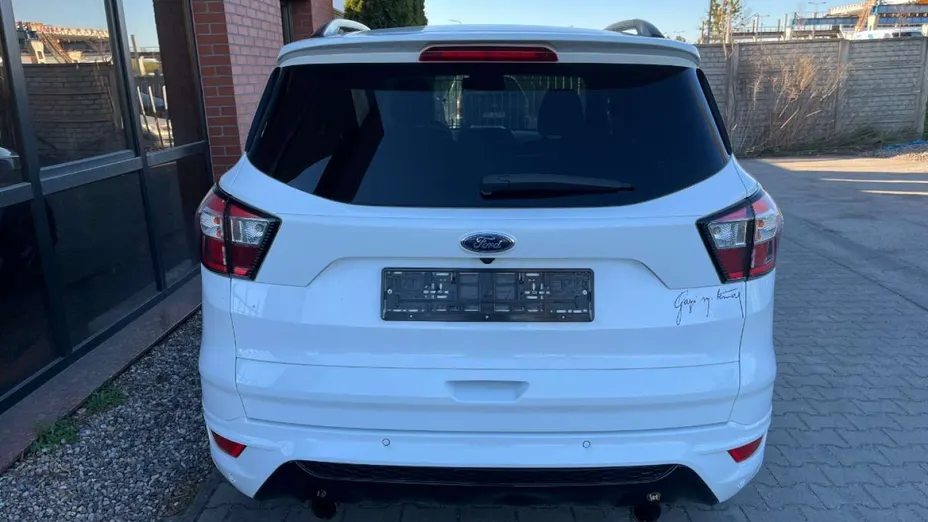 FORD Kuga -