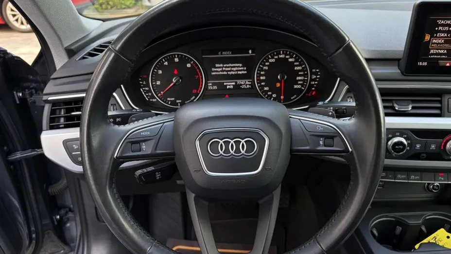 AUDI A4 -