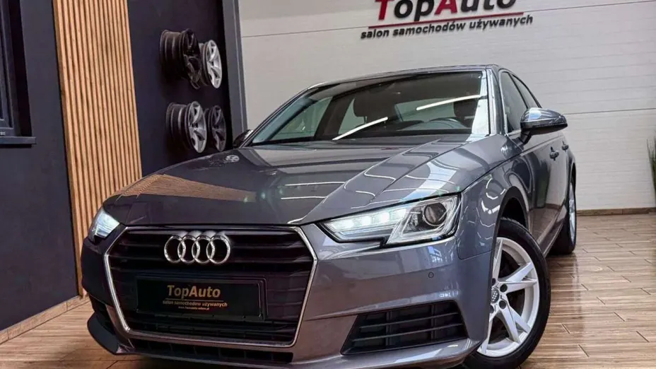 AUDI A4 -