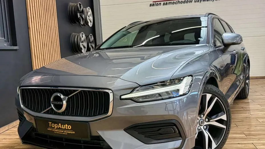 VOLVO V60 -
