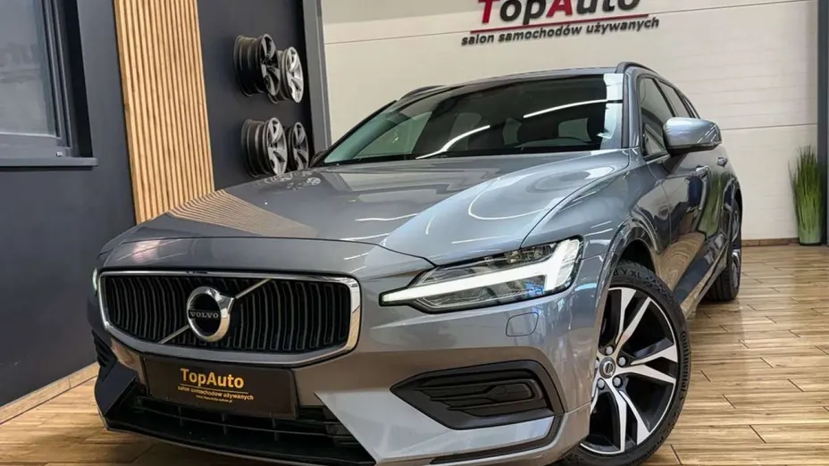 VOLVO V60 -