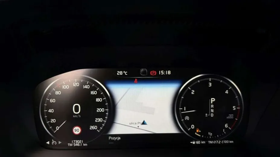 VOLVO V60 -