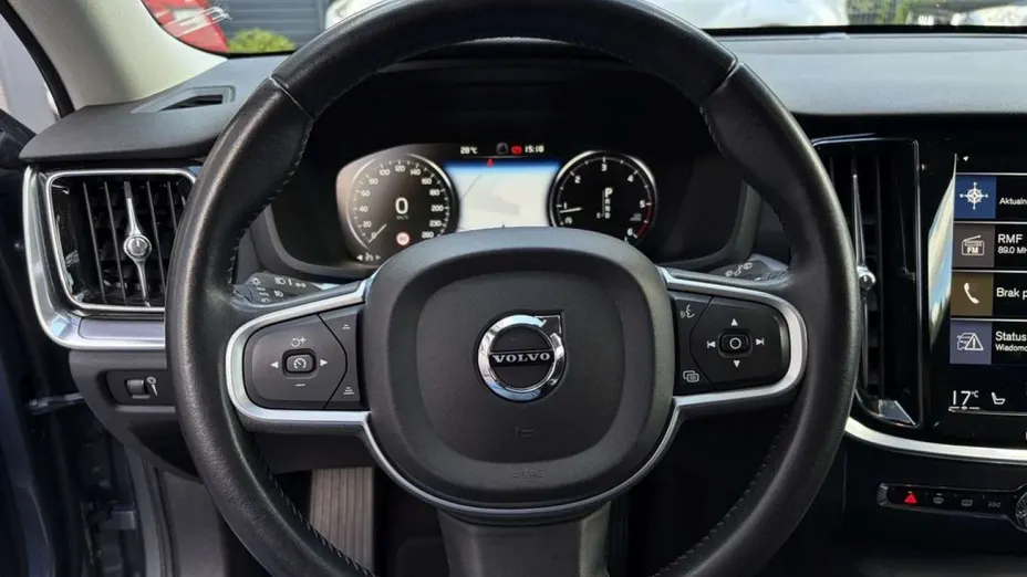 VOLVO V60 -