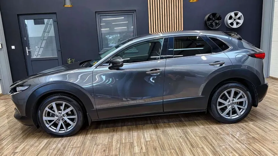 MAZDA CX-30 -