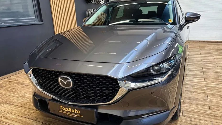 MAZDA CX-30 -