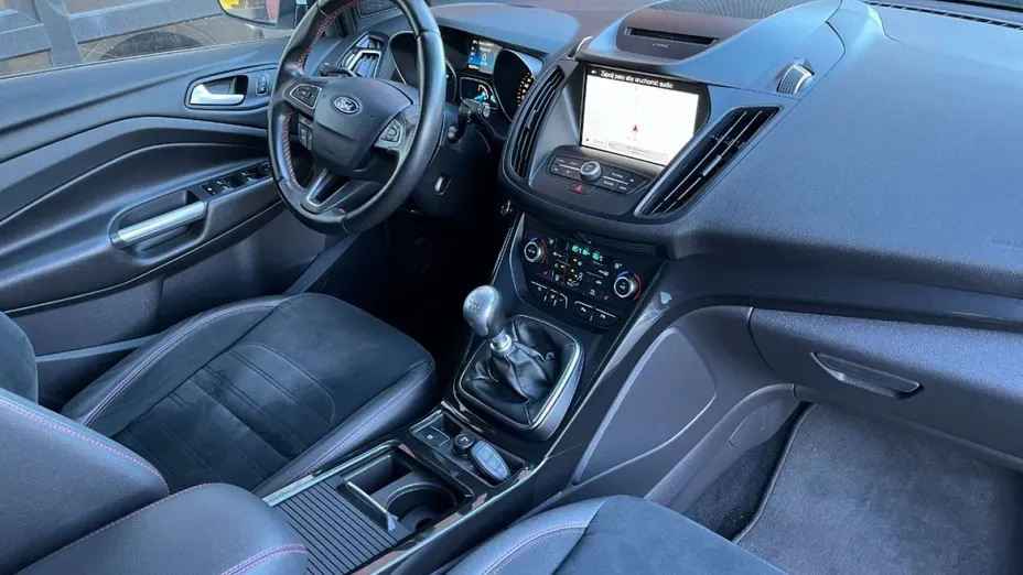 FORD Kuga -