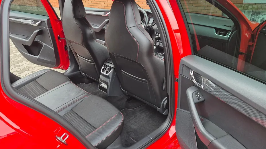SKODA Octavia -