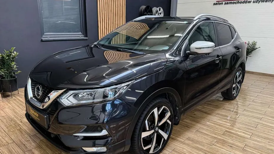 NISSAN Qashqai -