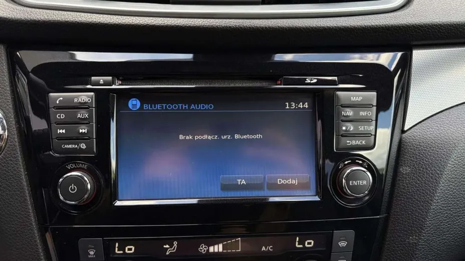 NISSAN Qashqai -